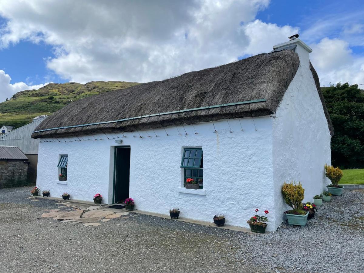 Kilcar Anne'S Thatched Cottage מראה חיצוני תמונה