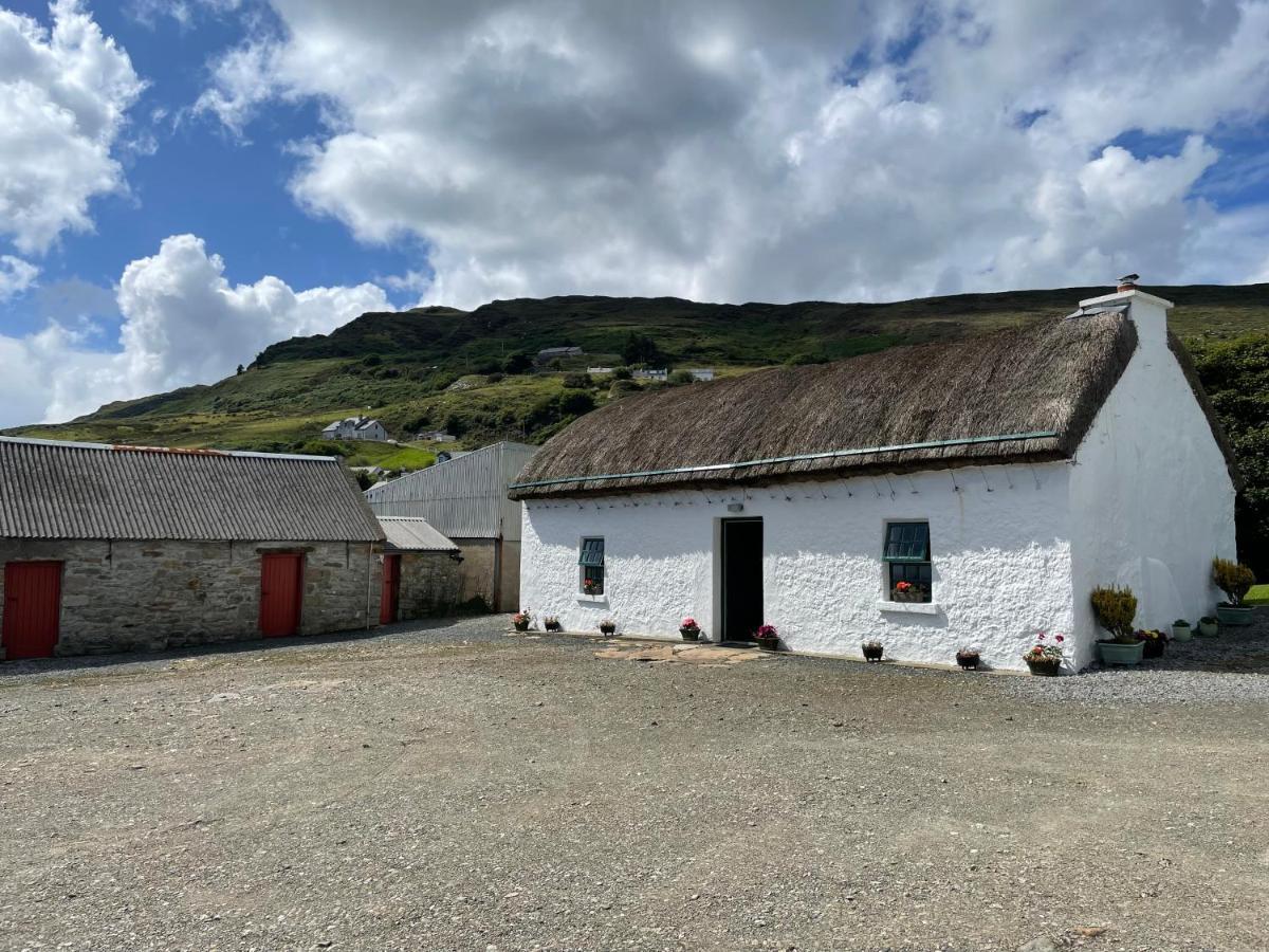 Kilcar Anne'S Thatched Cottage מראה חיצוני תמונה